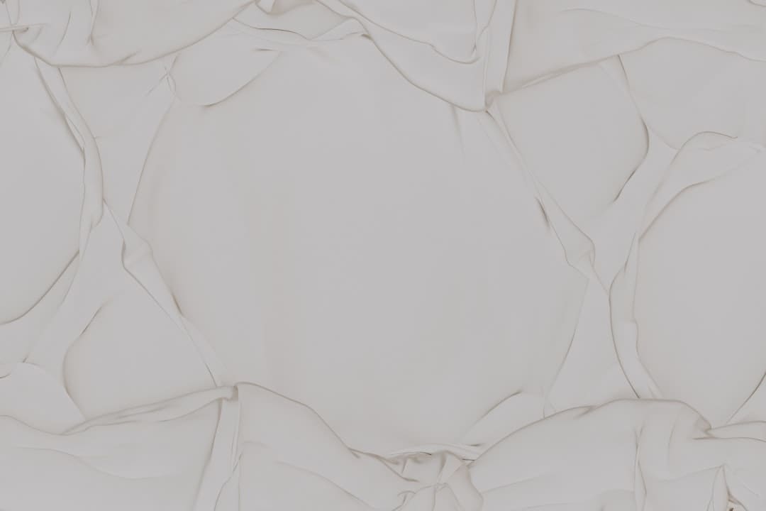 华新精科（603370.SH）今日在上交所上市